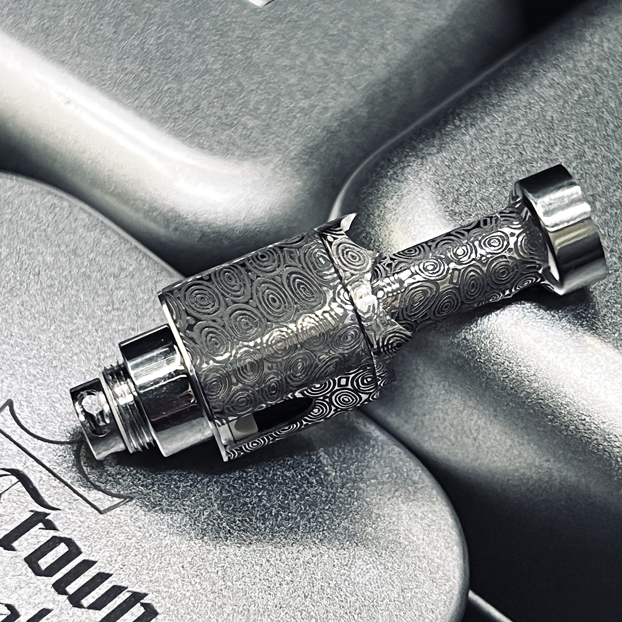 TCM Metal Sculpture F-Dama "2" RDL RBA di Monarchy