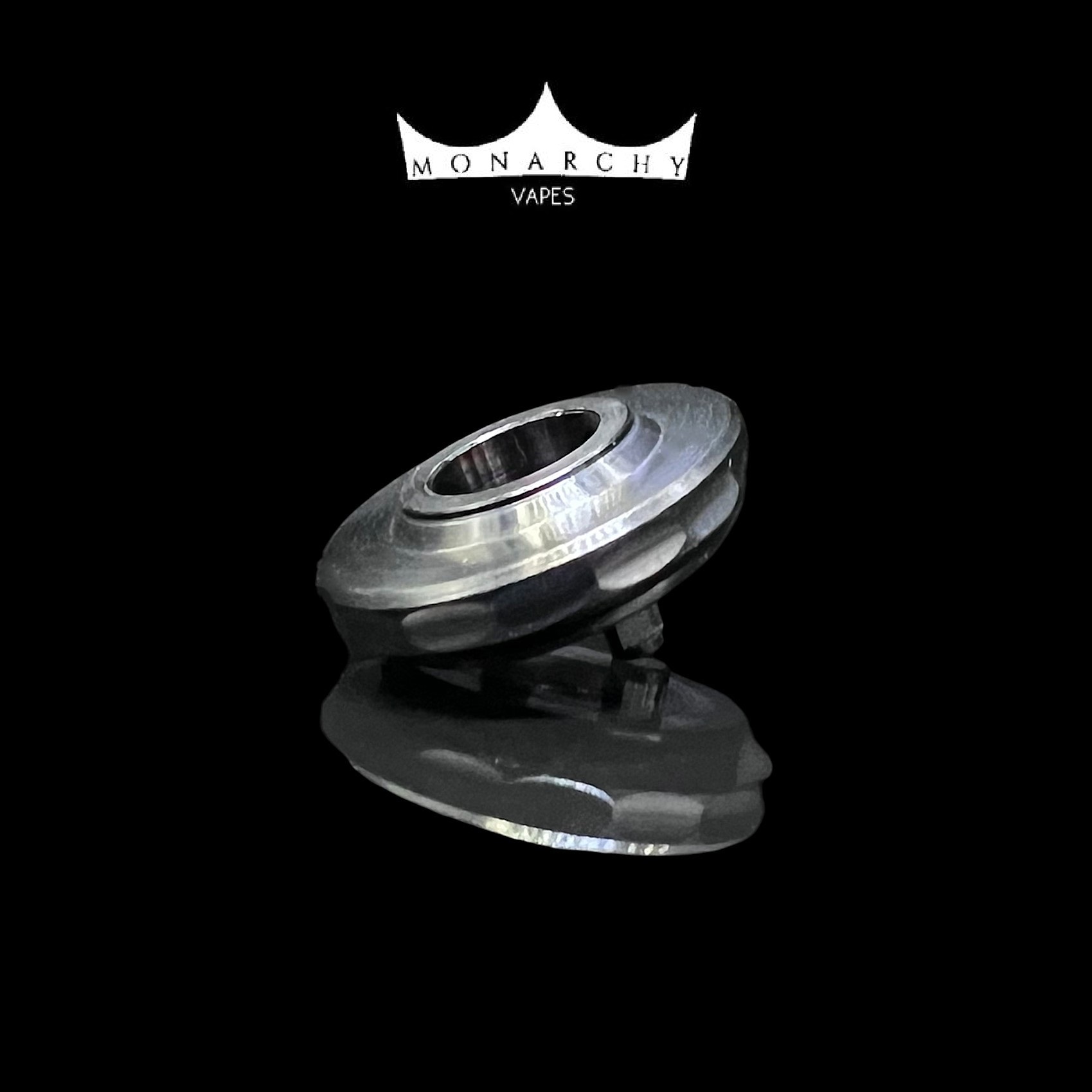OST-R MNCH DLC TANK Cap Etched - Monarchy